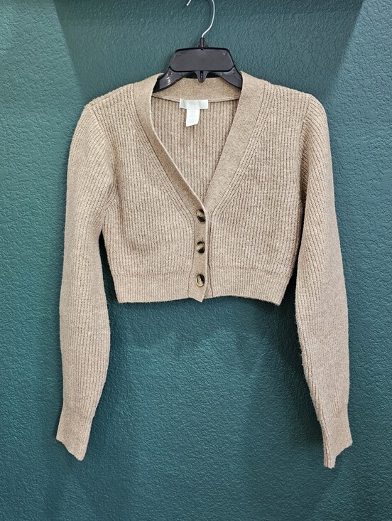Sweaters - H&M Beige Cropped Knit Cardigan Sweater Button Front Size Small